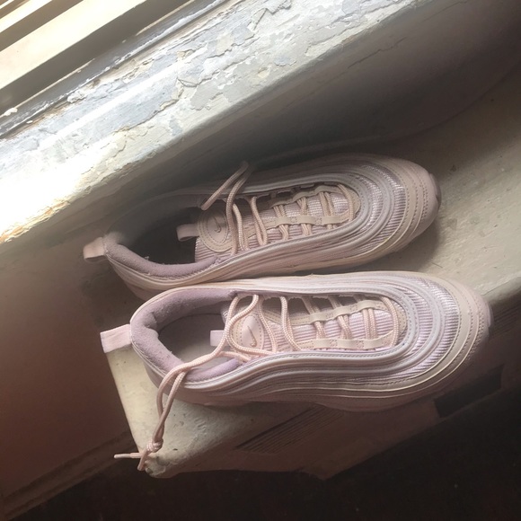 Sneakers - Picture 6 of 6